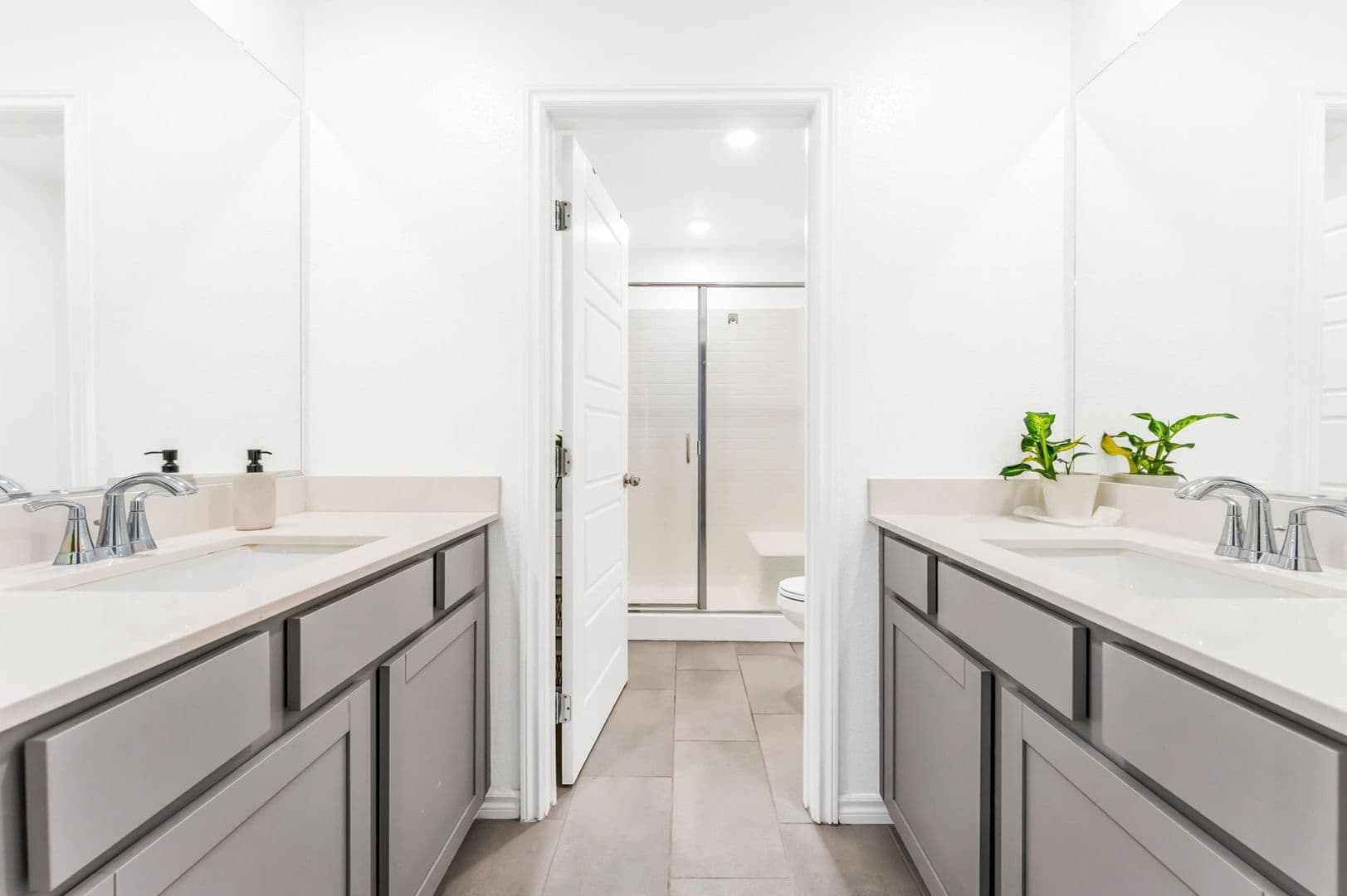 Las Vegas House: 6252 Foxes Dale St