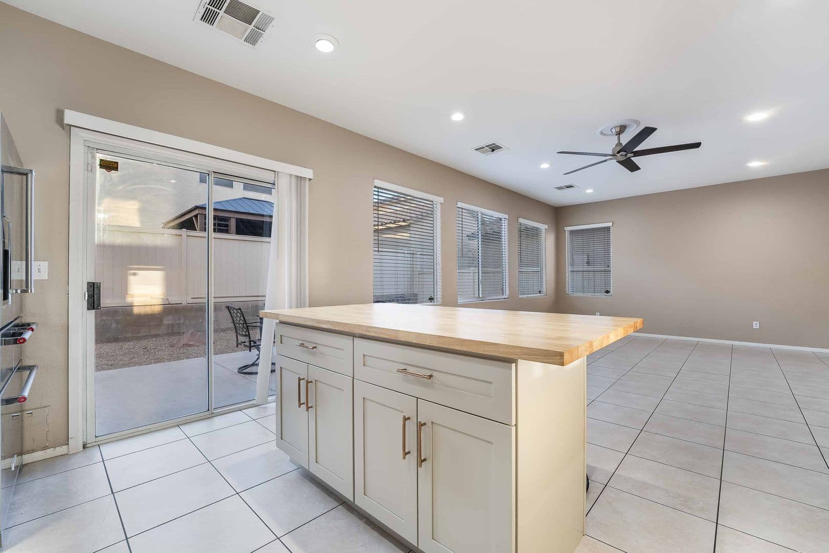 Las Vegas House: 10466 Gwynns Falls St