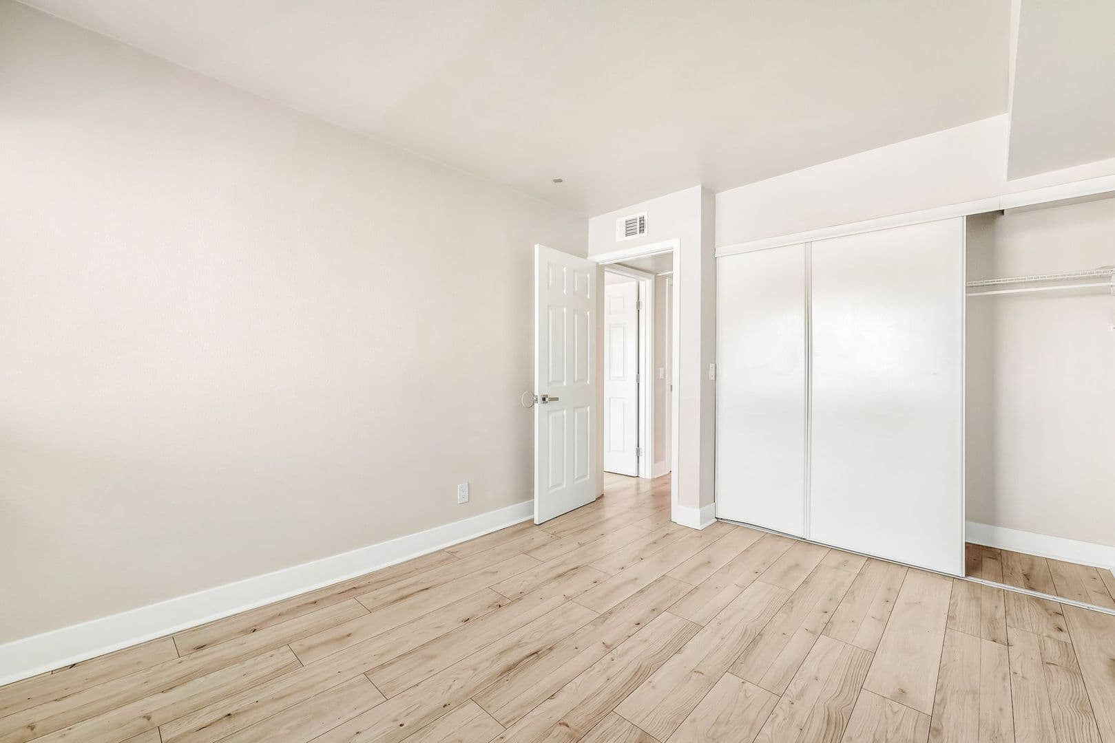 Las Vegas House: 1405 Vegas Valley #226