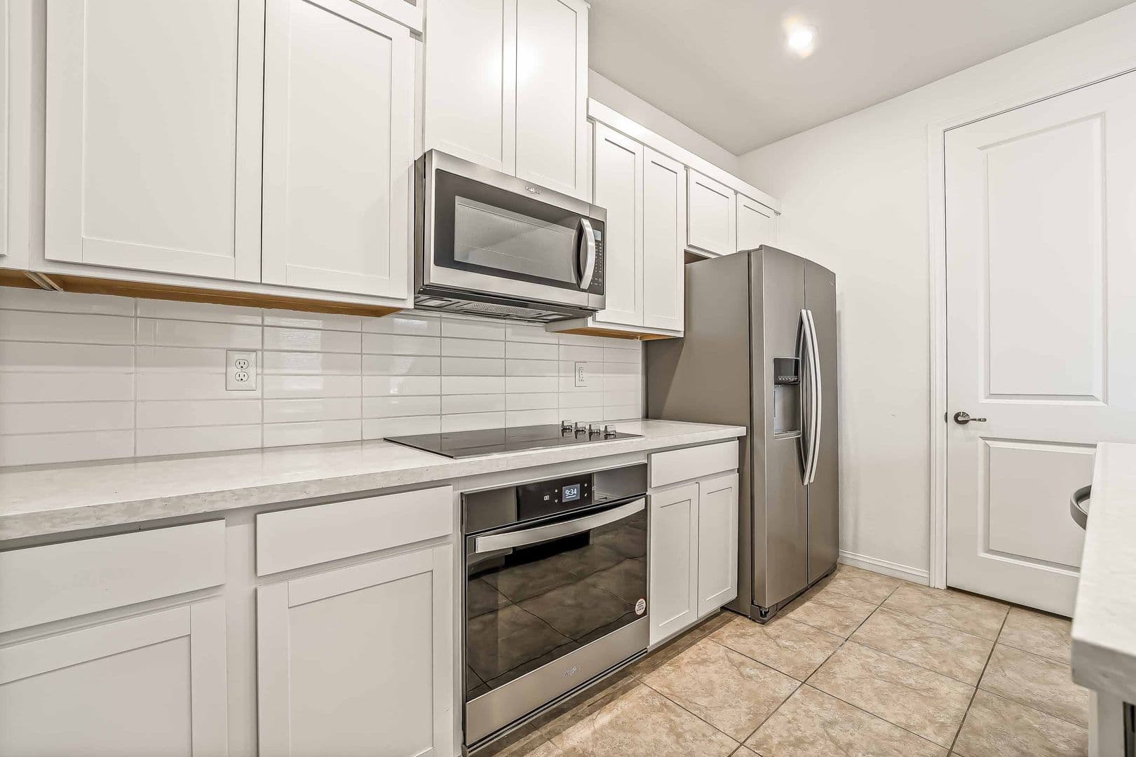 Henderson House: 228 Vanhoy Ave