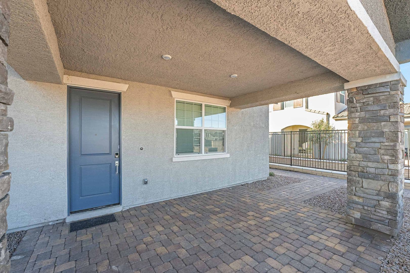 Henderson House: 228 Vanhoy Ave