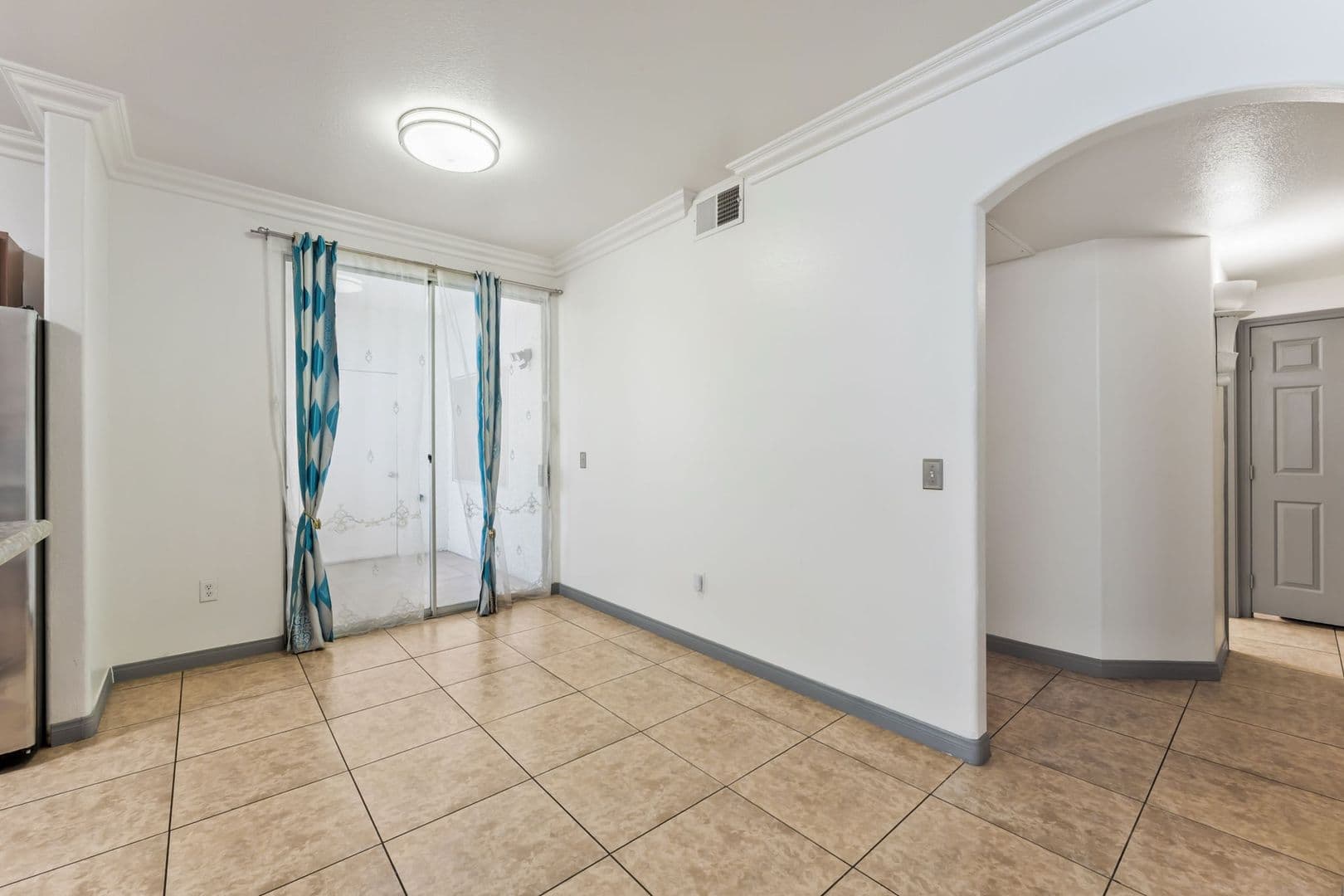 Las Vegas Townhome: 1405 S Nellis #1106