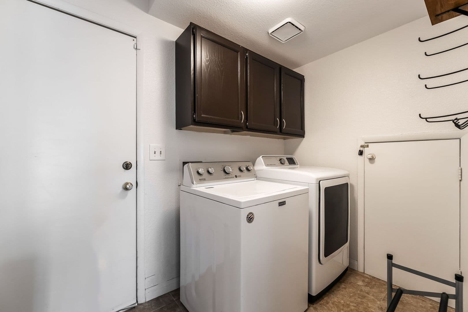 Henderson House: 2717 Lovington Drive