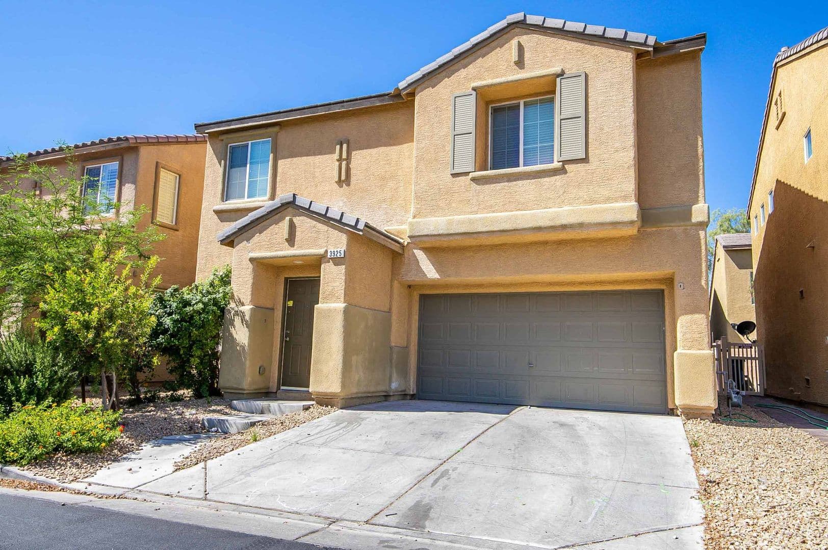 Las Vegas House: 3925 Meadow Foxtail Drive