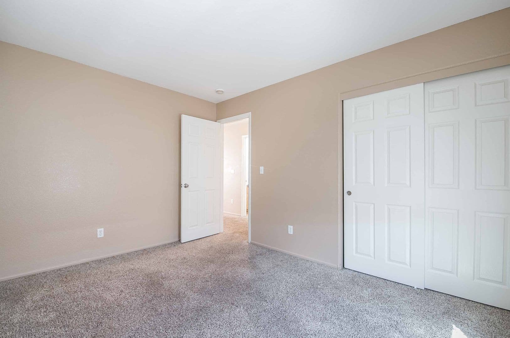 Las Vegas House: 3925 Meadow Foxtail Drive