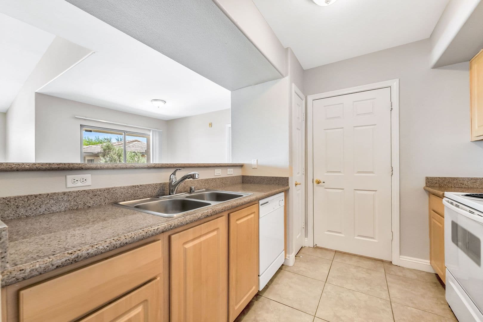 Las Vegas House: 8000 Badura Ave #2107