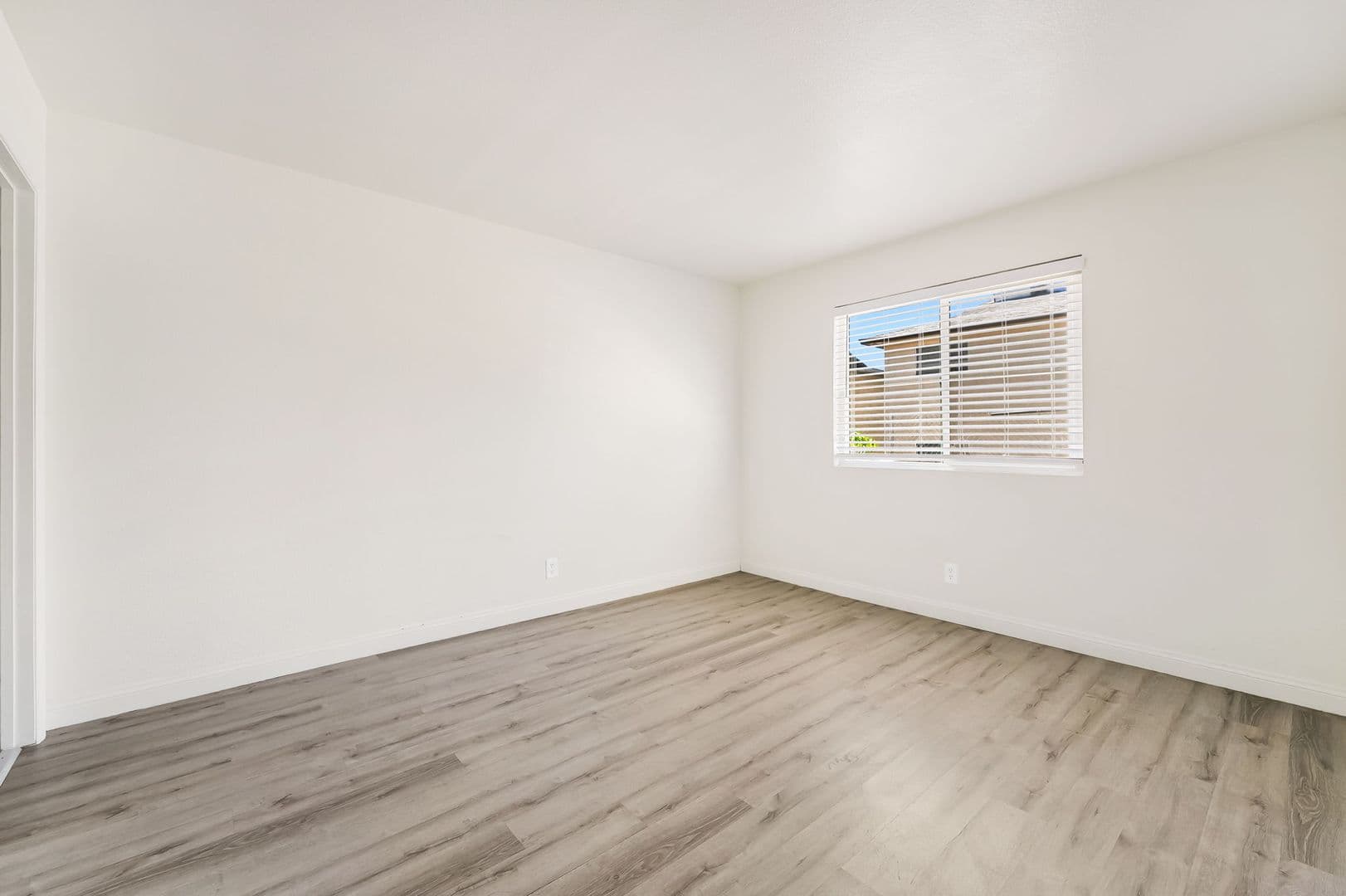Las Vegas Apartment: 5303 Del Gado Dr.
