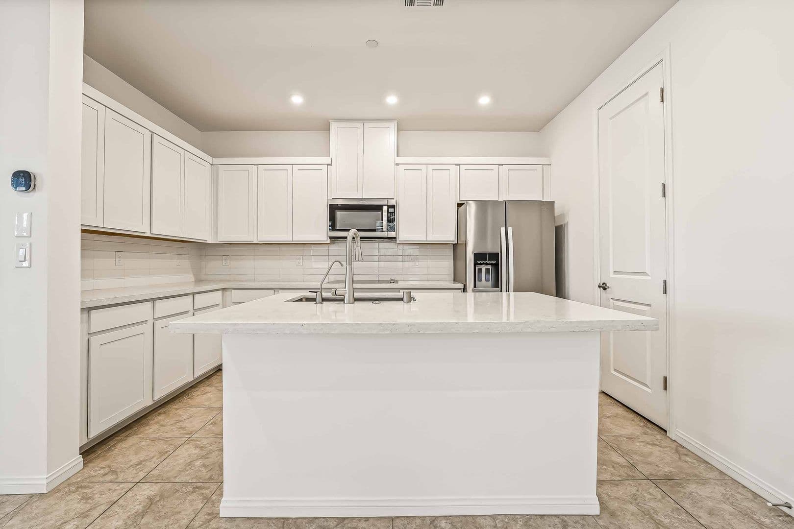 Henderson House: 228 Vanhoy Ave
