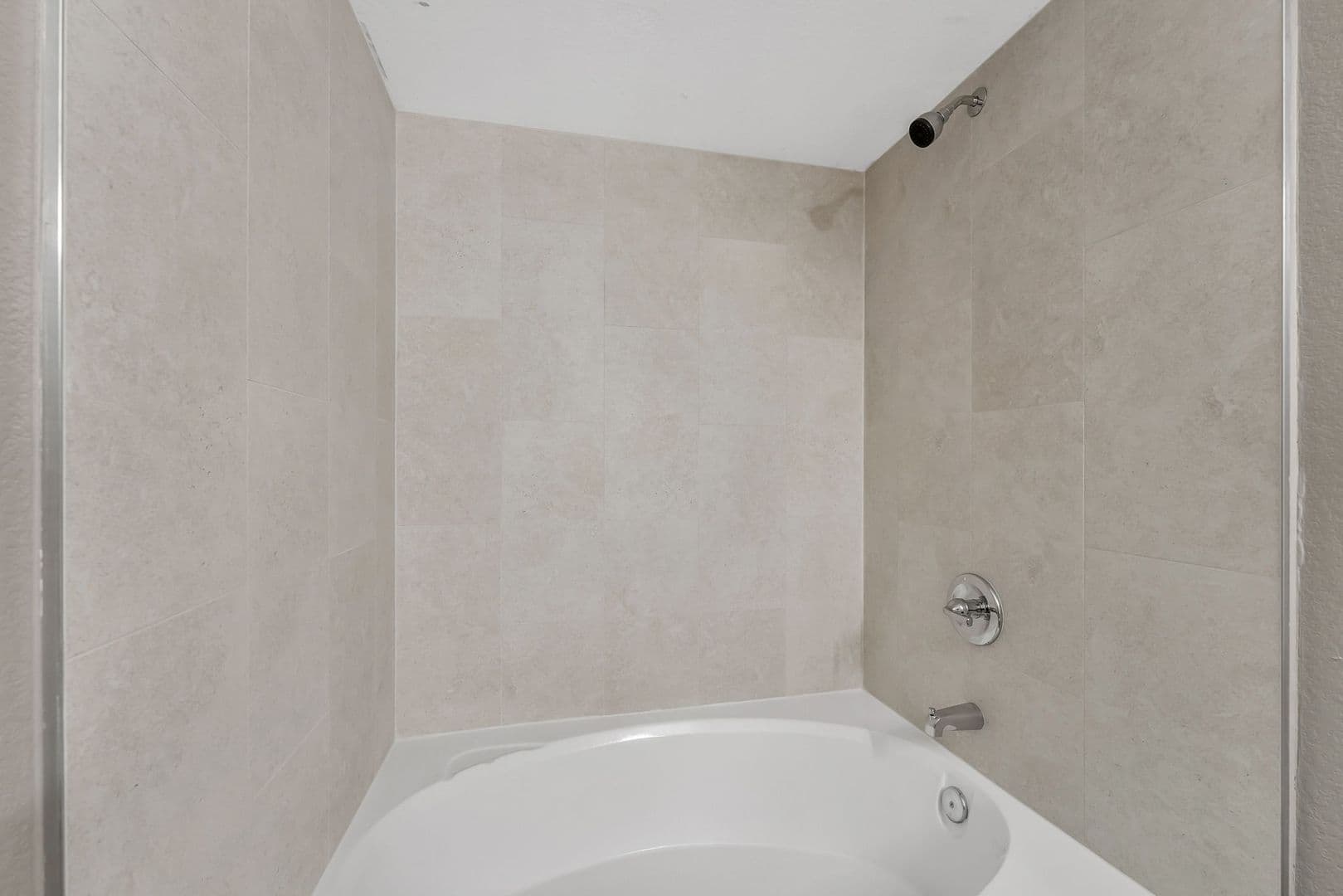 Las Vegas Apartment: 5689 E Lake Mead Blvd