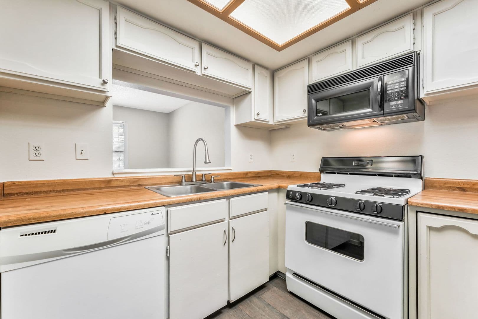 Las Vegas House: 859 Rhinegold Way
