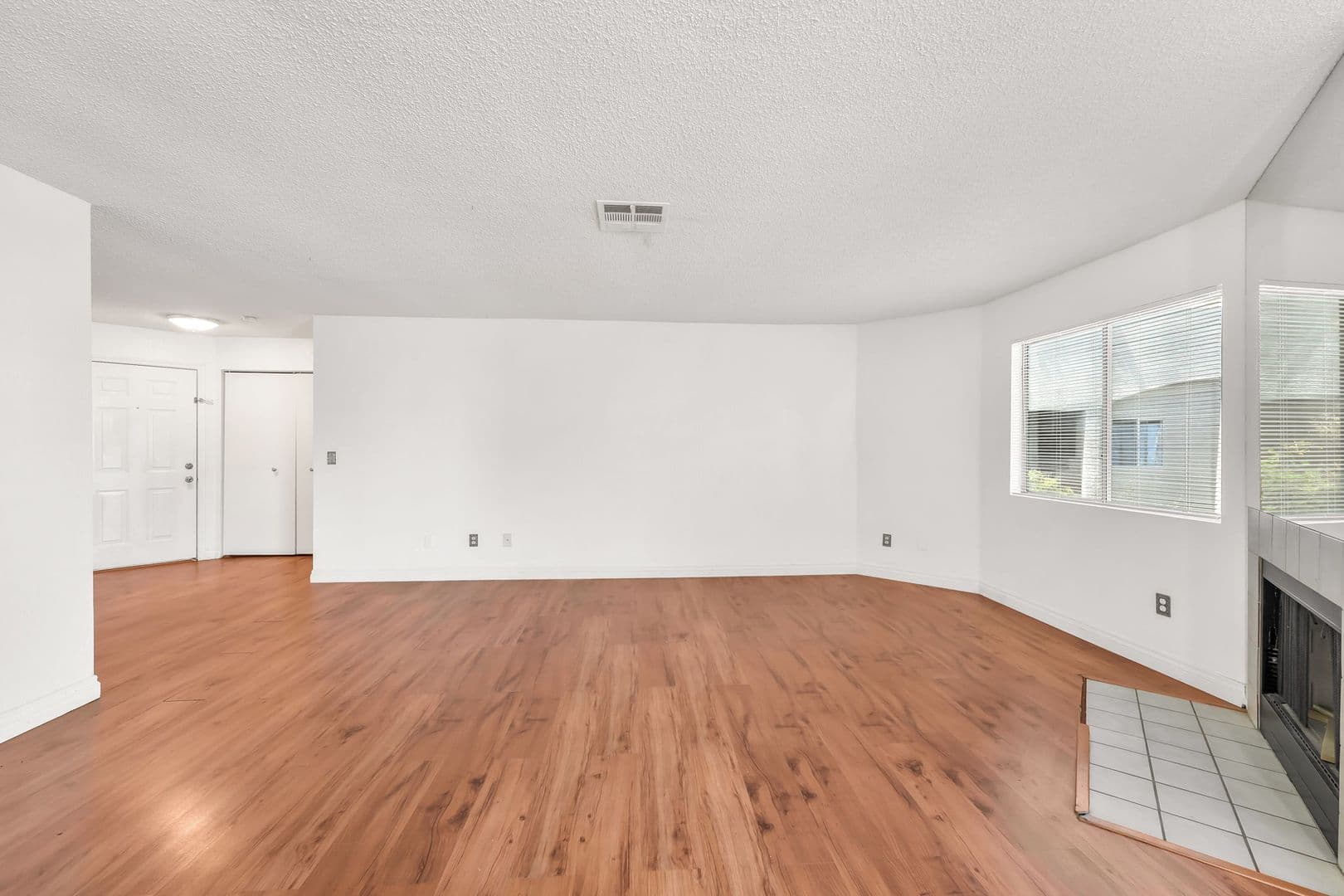 Las Vegas House: 6859 Tamarus Drive #202