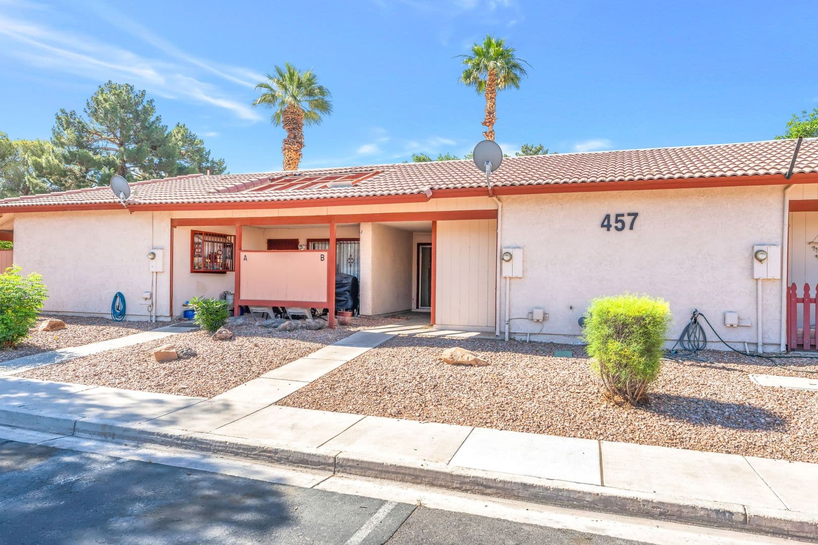 Las Vegas House: 457 N. Lamb Blvd #B
