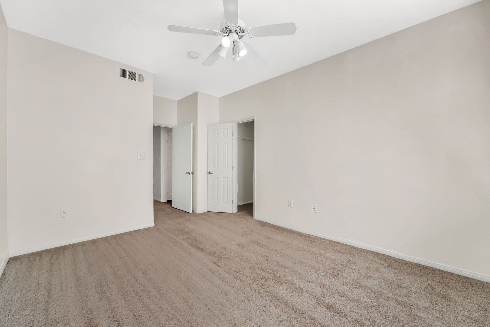 Las Vegas House: 9000 S Las Vegas Blvd #2242
