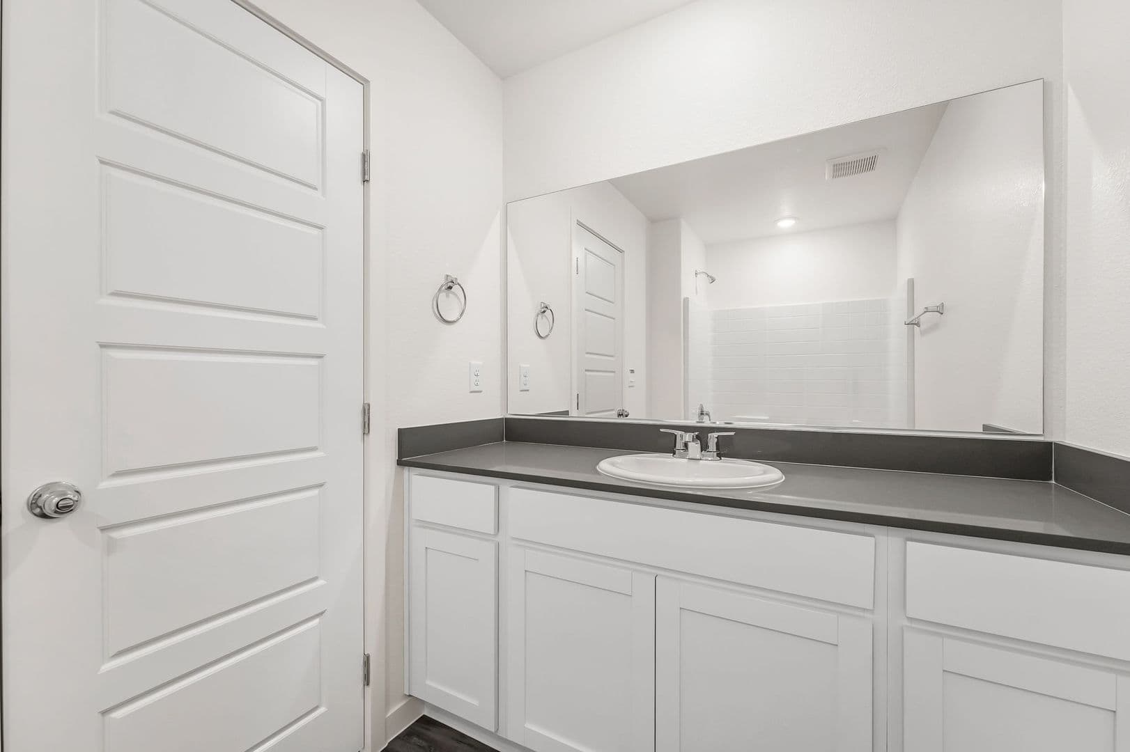 Henderson Townhome: 484 Golden Myna Ave