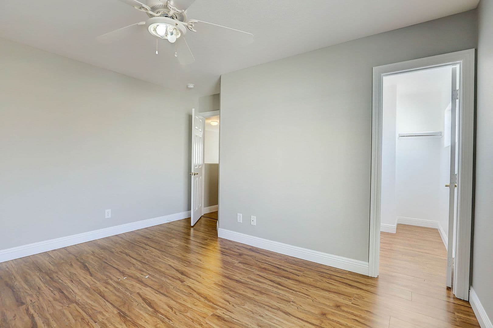 Henderson House: 1172 Drowsy Water Ct