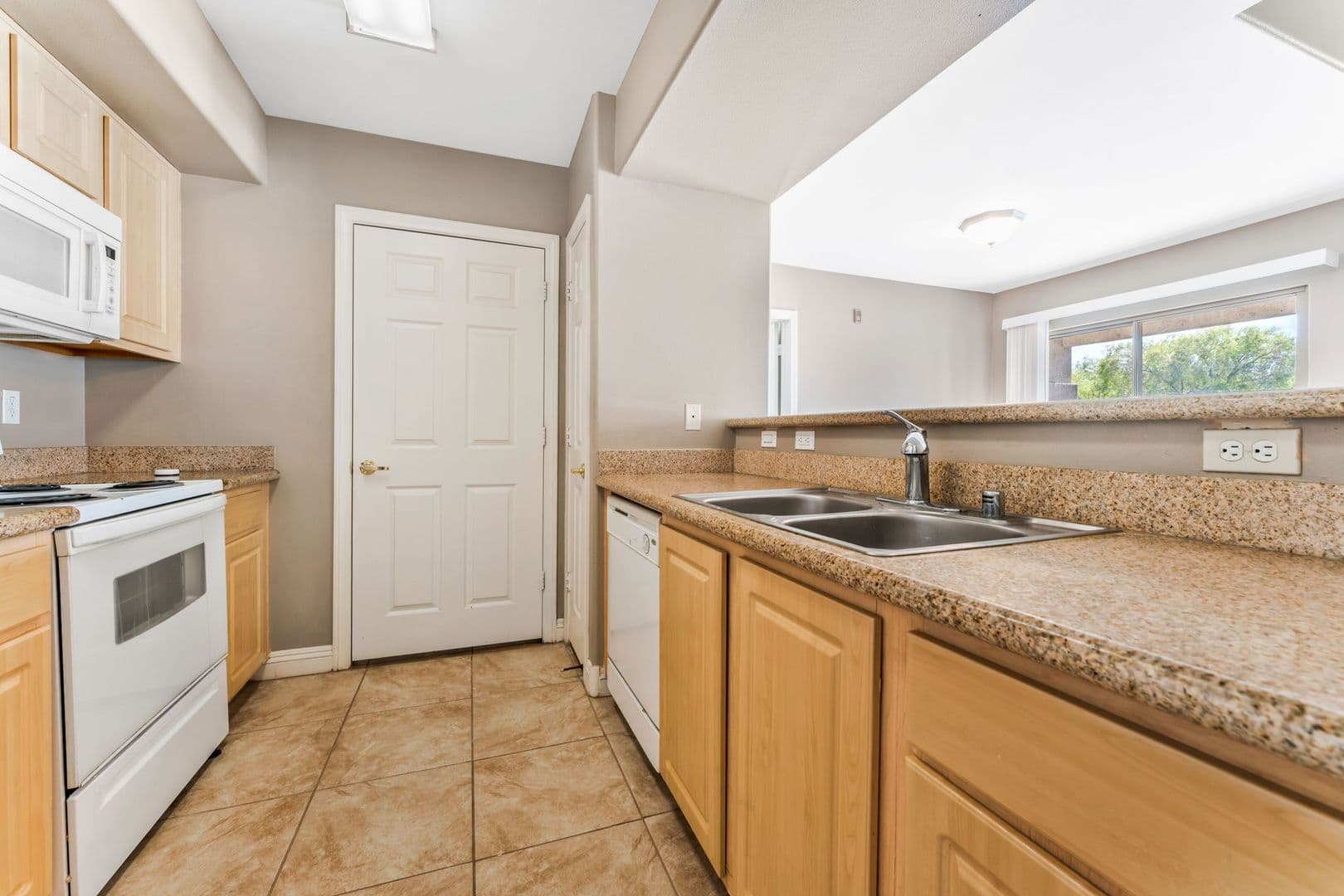 Las Vegas House: 8000 Badura Ave #2070