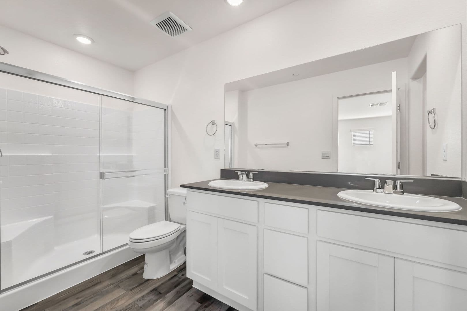Henderson Townhome: 484 Golden Myna Ave