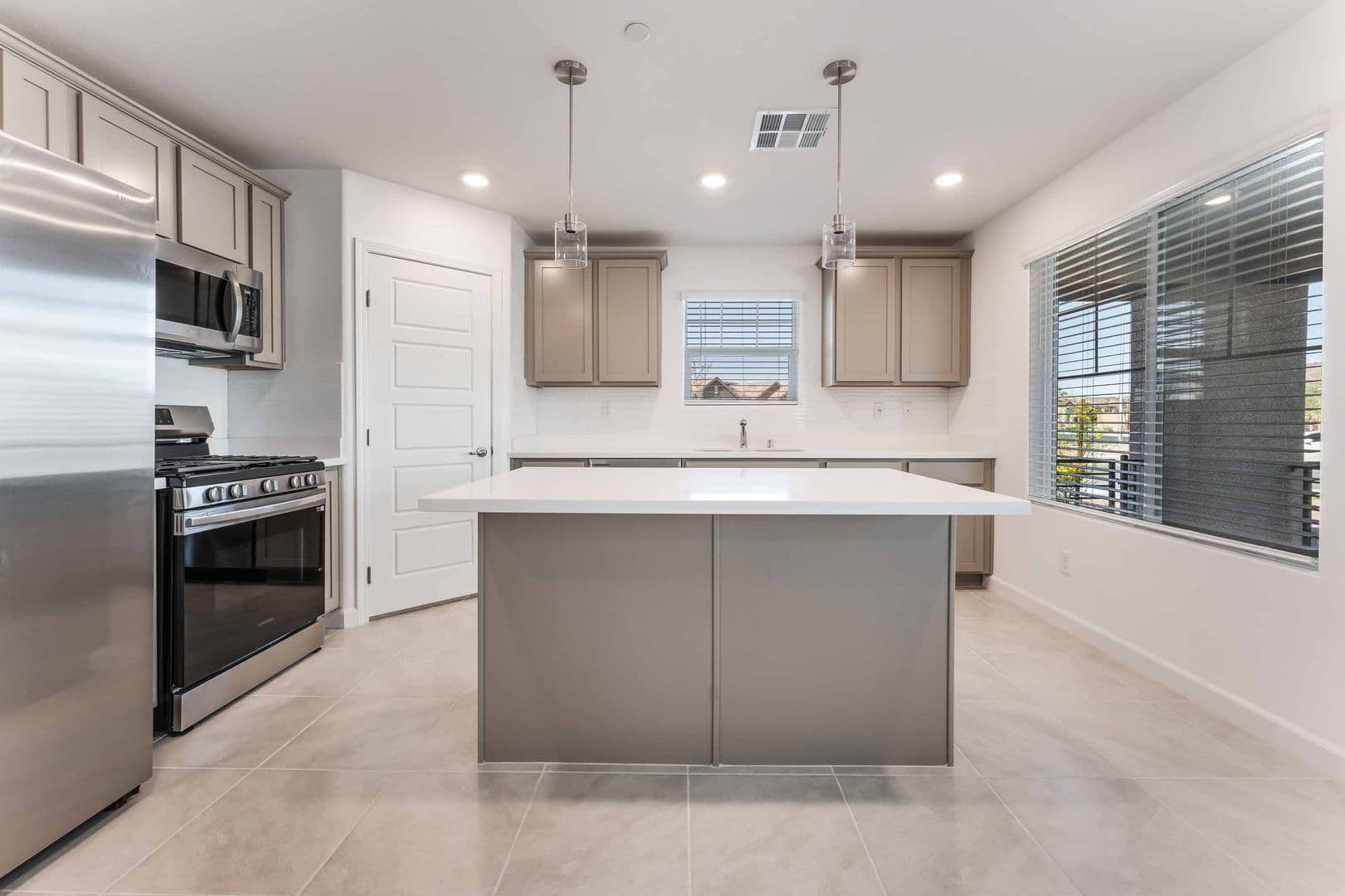 Henderson House: 871 Watford Pl