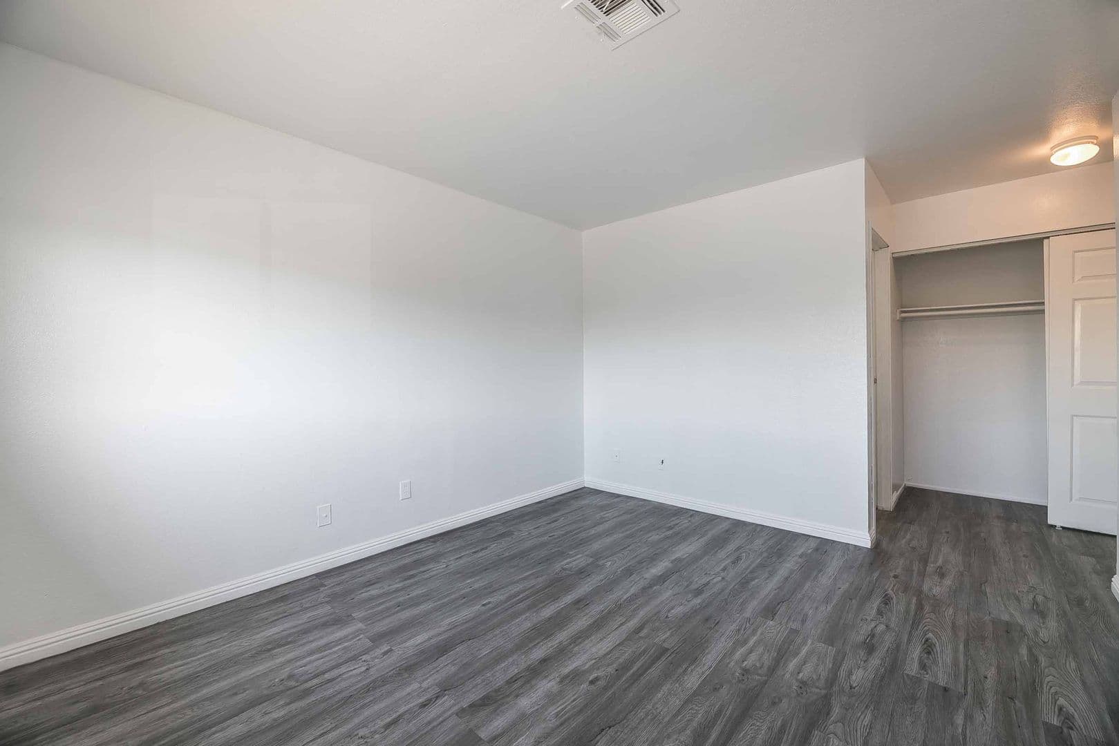 Las Vegas Apartment: 4721 Cessna Ave