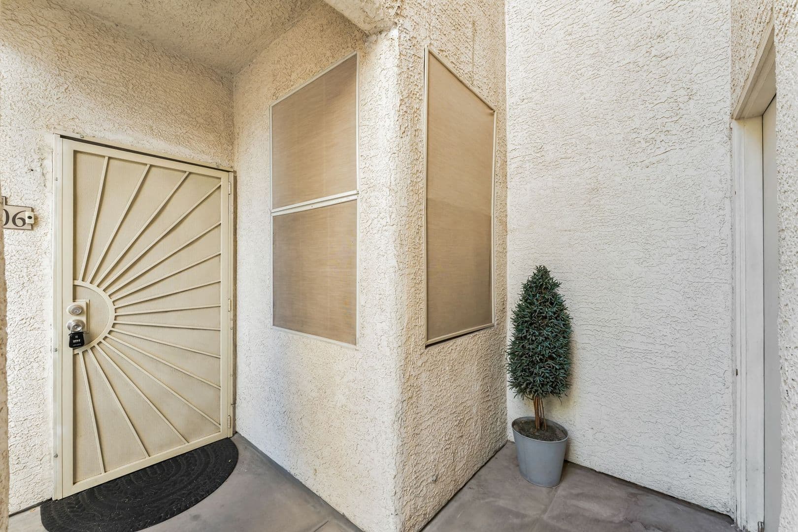 Las Vegas Townhome: 1405 S Nellis #1106