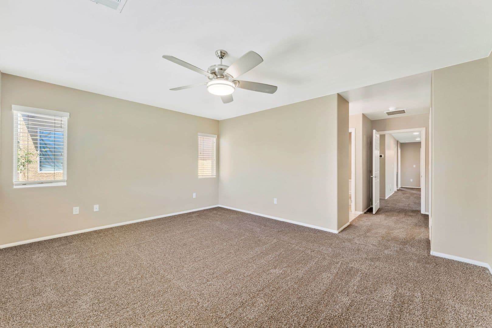 Las Vegas House: 730 Bending Wolf Ave