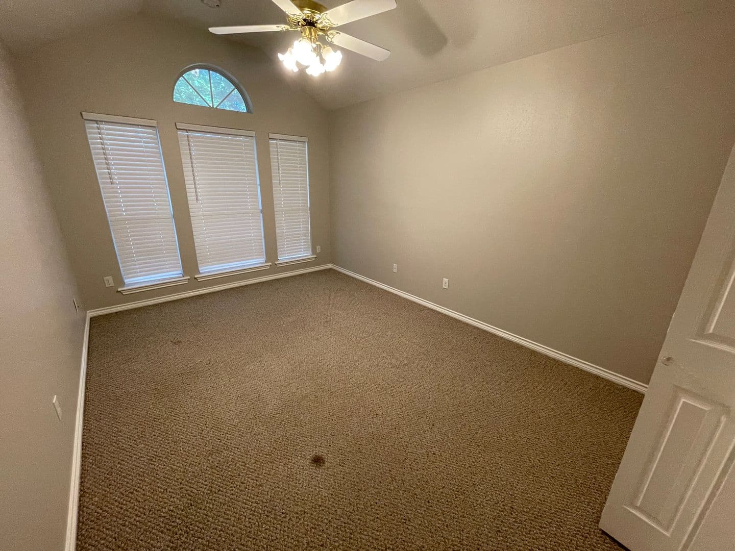 Bryan House: 5703 Timberton