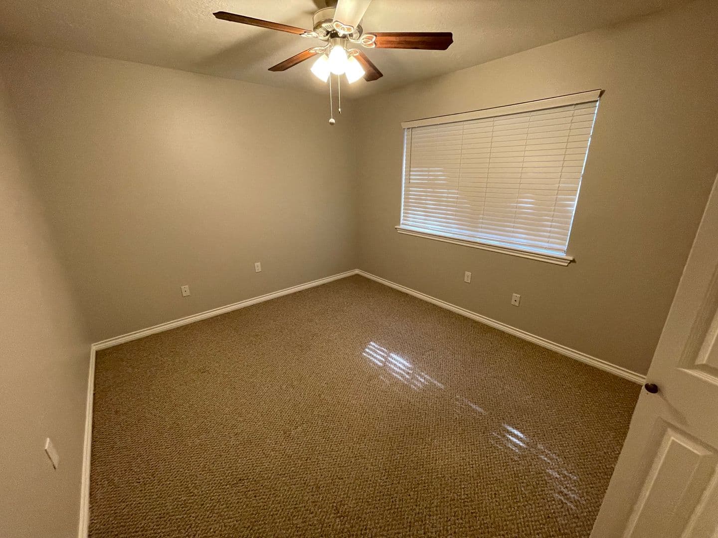 Bryan House: 5703 Timberton