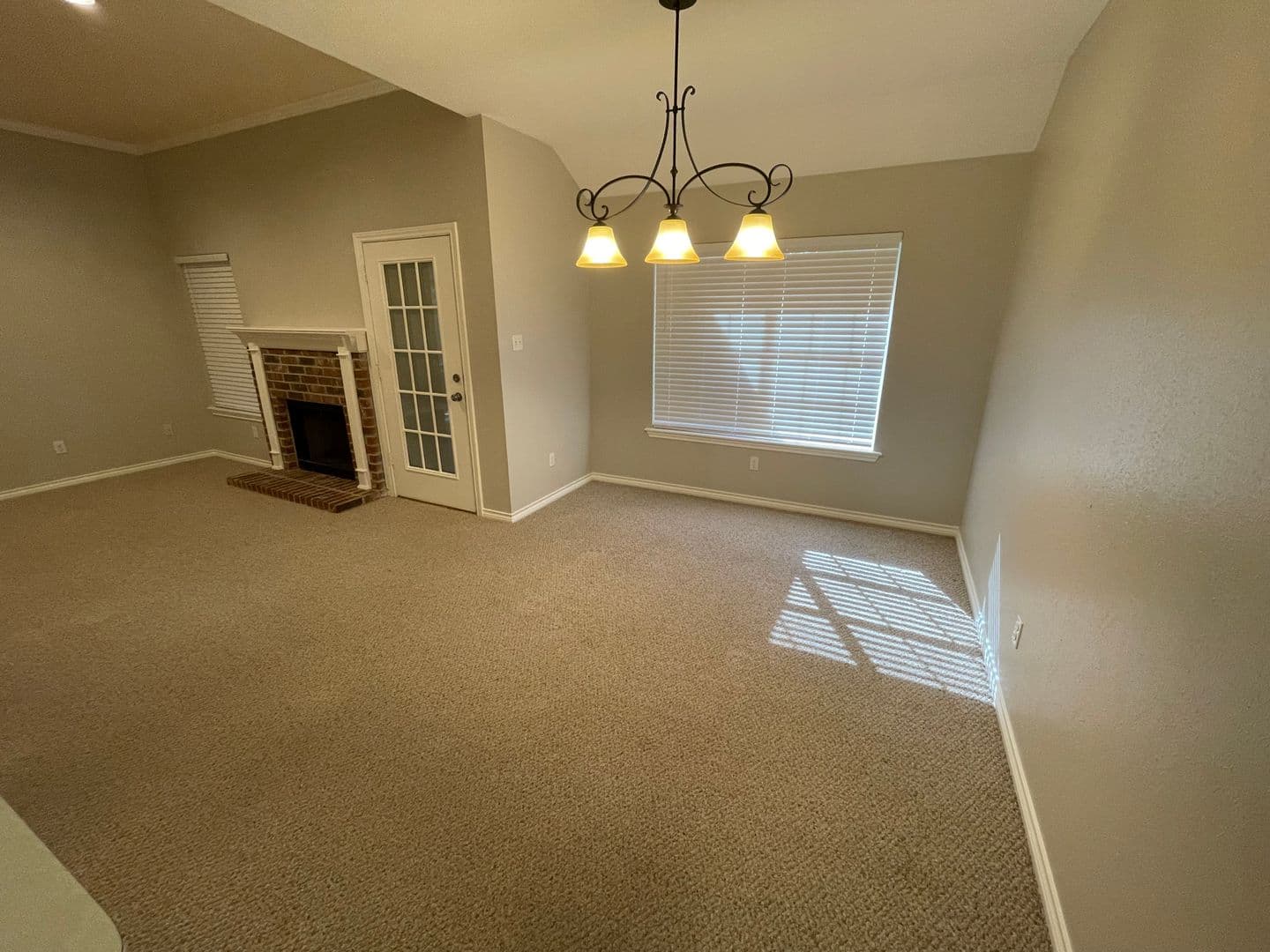 Bryan House: 5703 Timberton