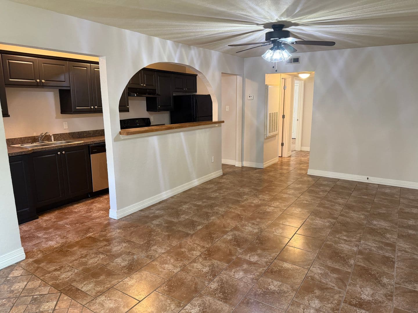 Bryan Apartment: 701 Gaytha