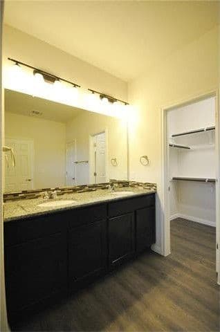 HUTTO Townhome: 1020 Muirfield Bend Drive