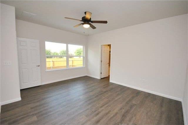 HUTTO Townhome: 1020 Muirfield Bend Drive