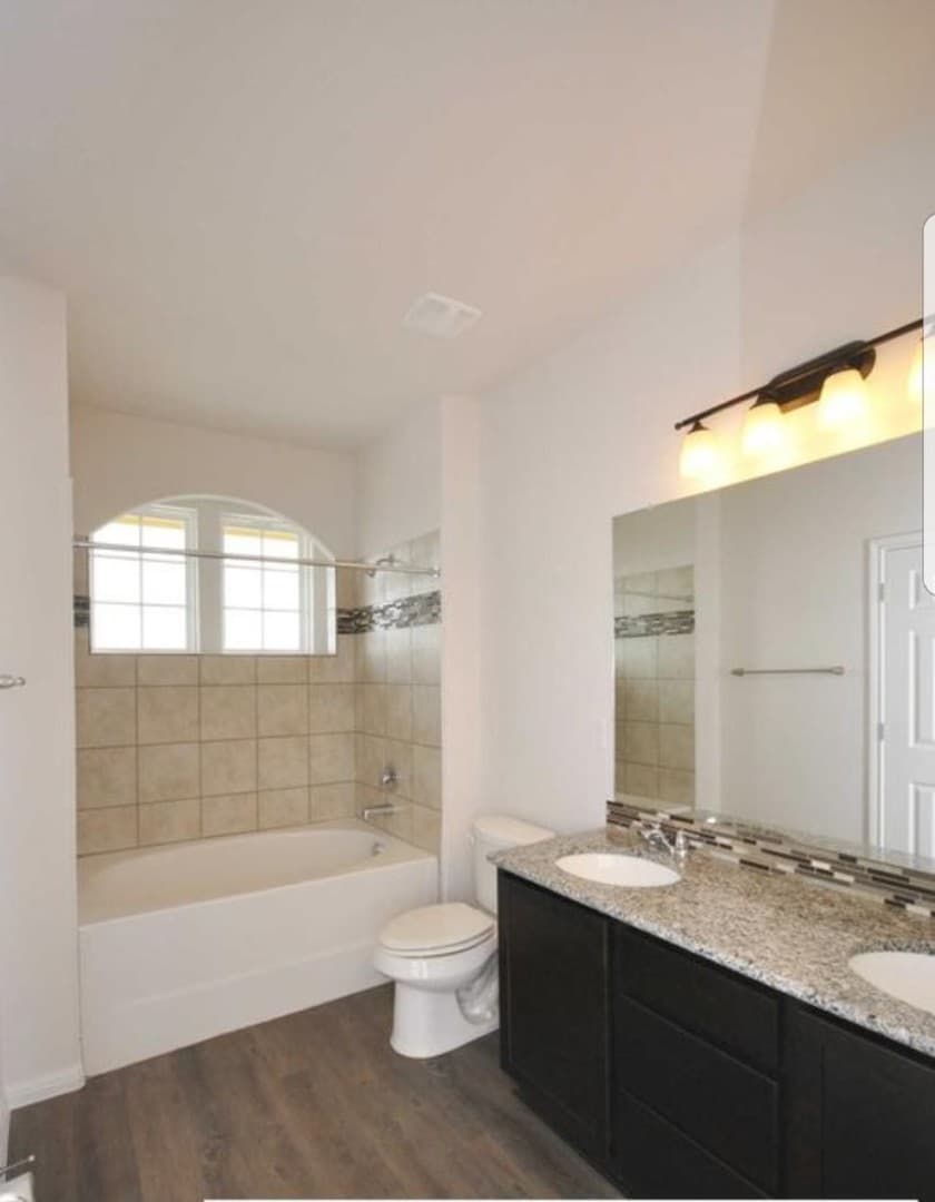 HUTTO Townhome: 1020 Muirfield Bend Drive