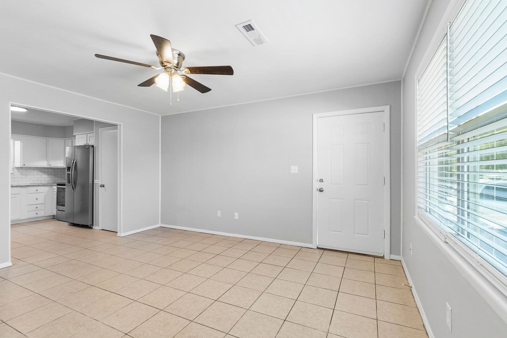Fayetteville Apartment: 2331 W Deane Street