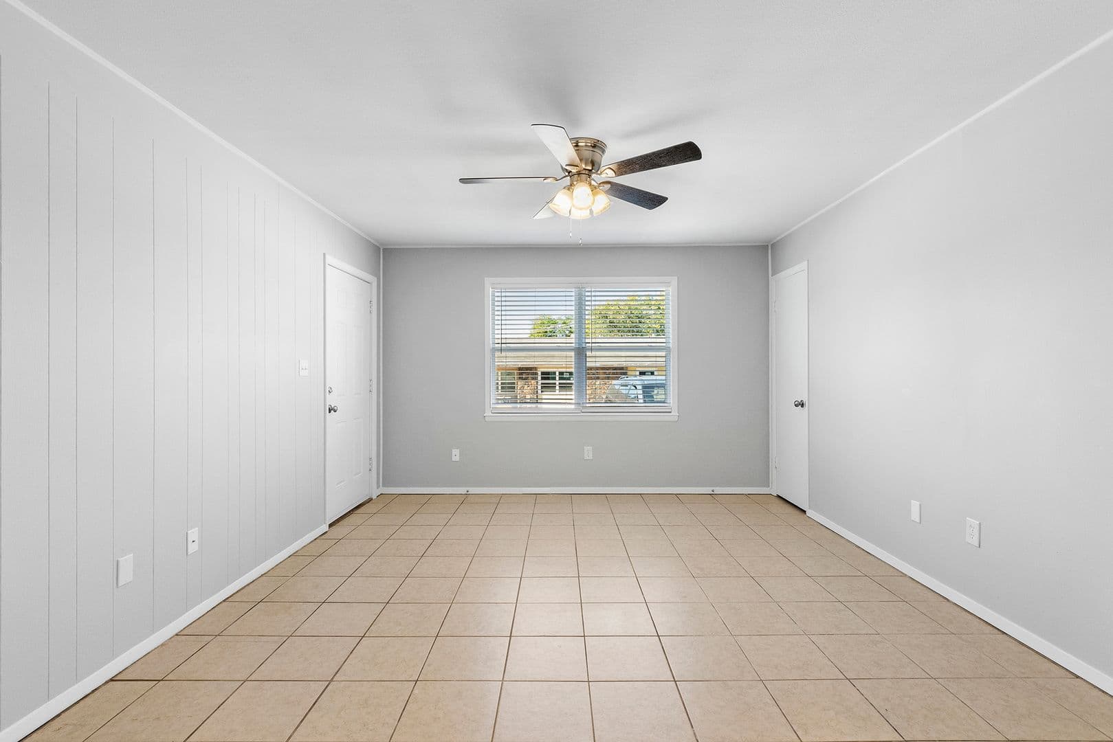 Fayetteville Apartment: 2331 W Deane Street