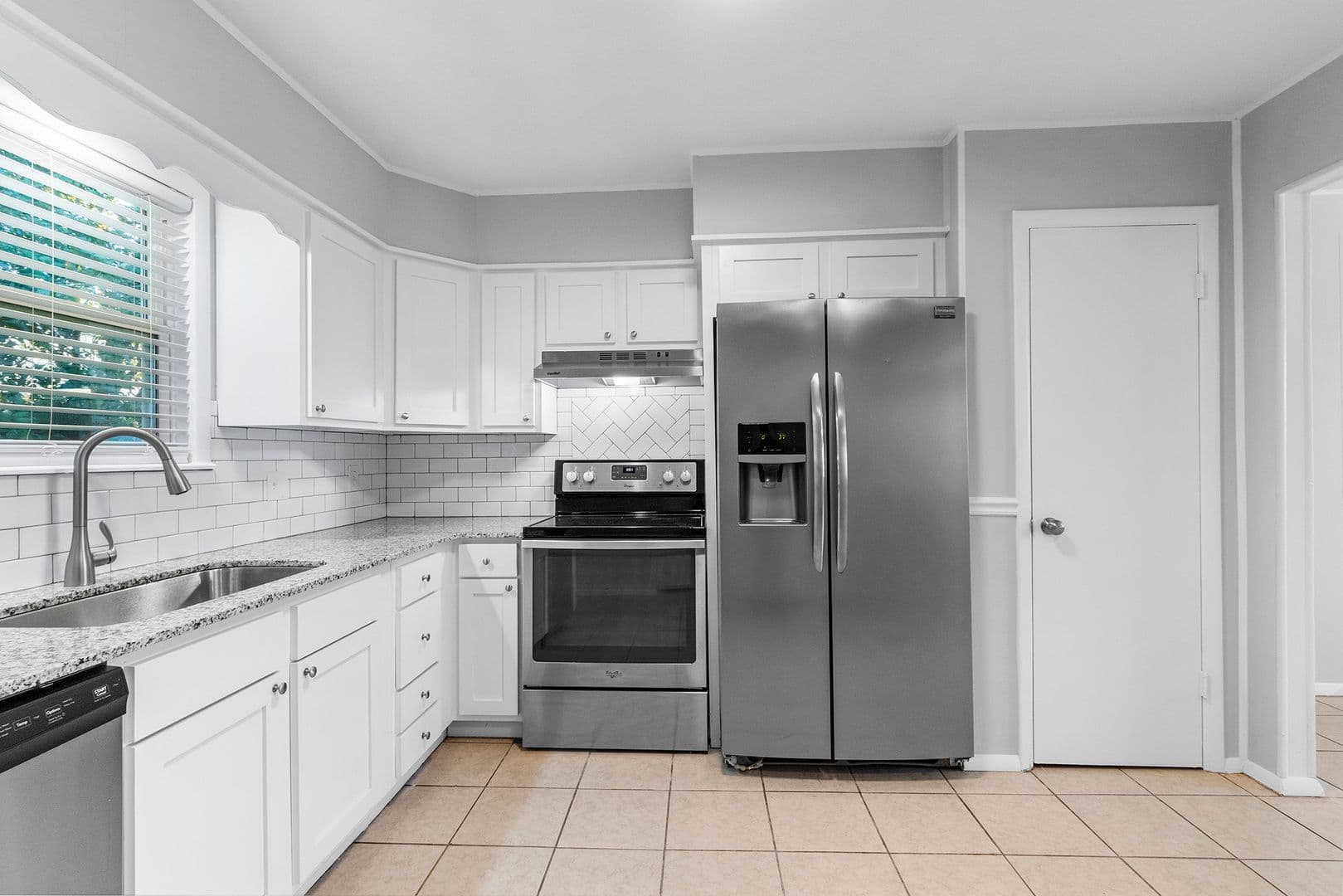 Fayetteville Apartment: 2331 W Deane Street