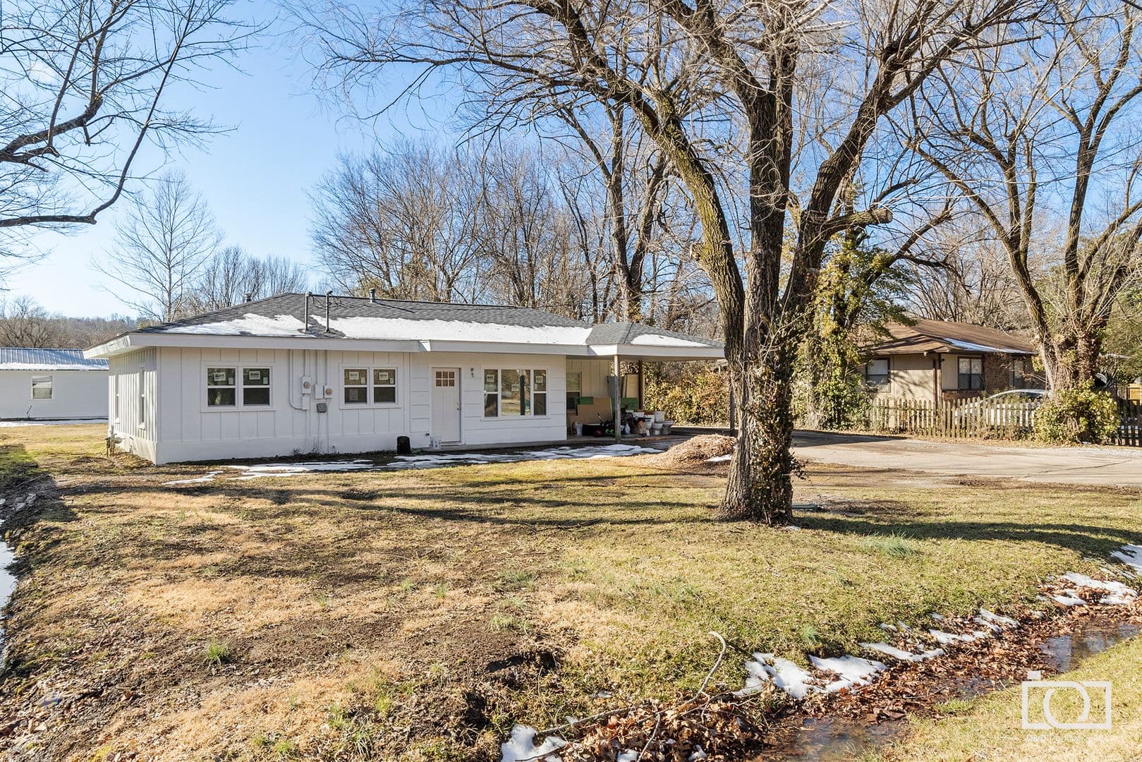 Fayetteville Apartment: 2335 W Hatfield