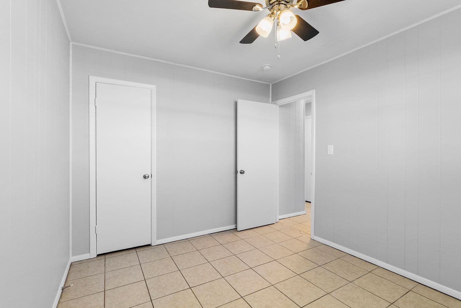 Fayetteville Apartment: 2331 W Deane Street