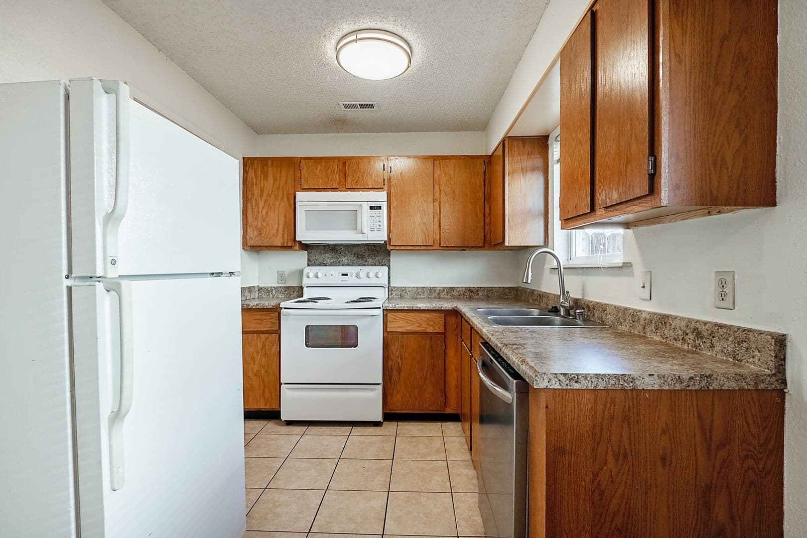 Fayetteville Apartment: 653-1035 N Betty Jo Dr