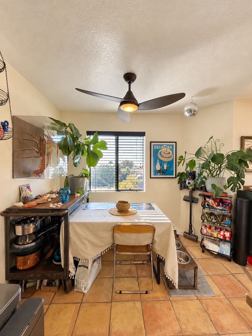 Long Beach Condo: 1509 Stanley Ave