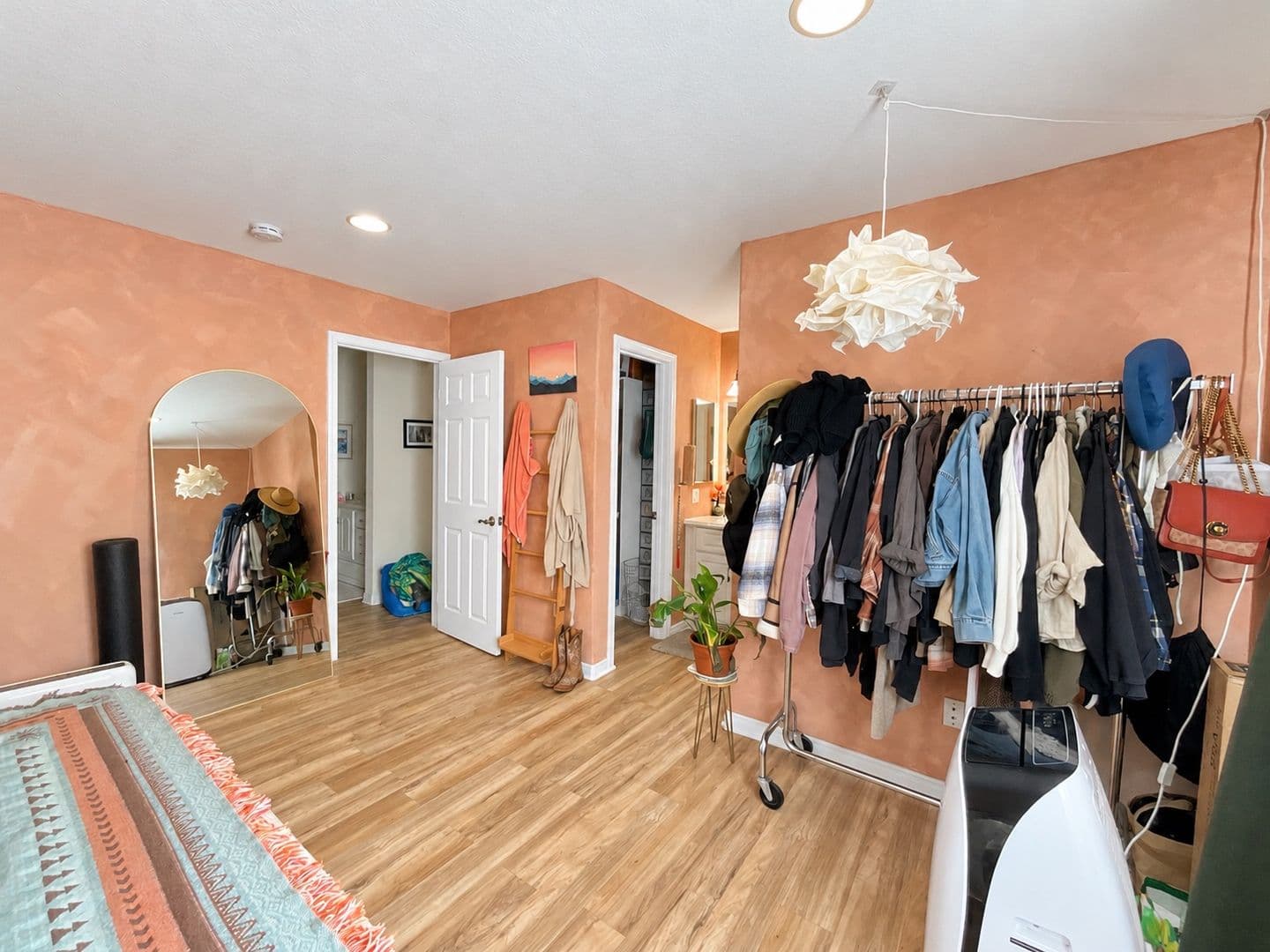 Long Beach Condo: 1509 Stanley Ave