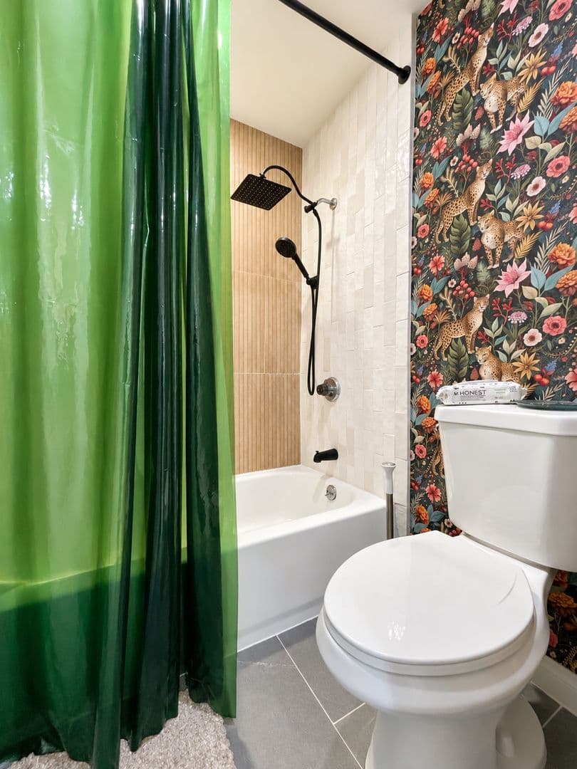 Long Beach Condo: 1509 Stanley Ave