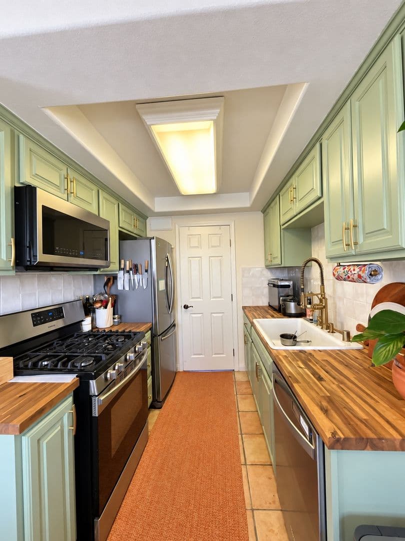 Long Beach Condo: 1509 Stanley Ave