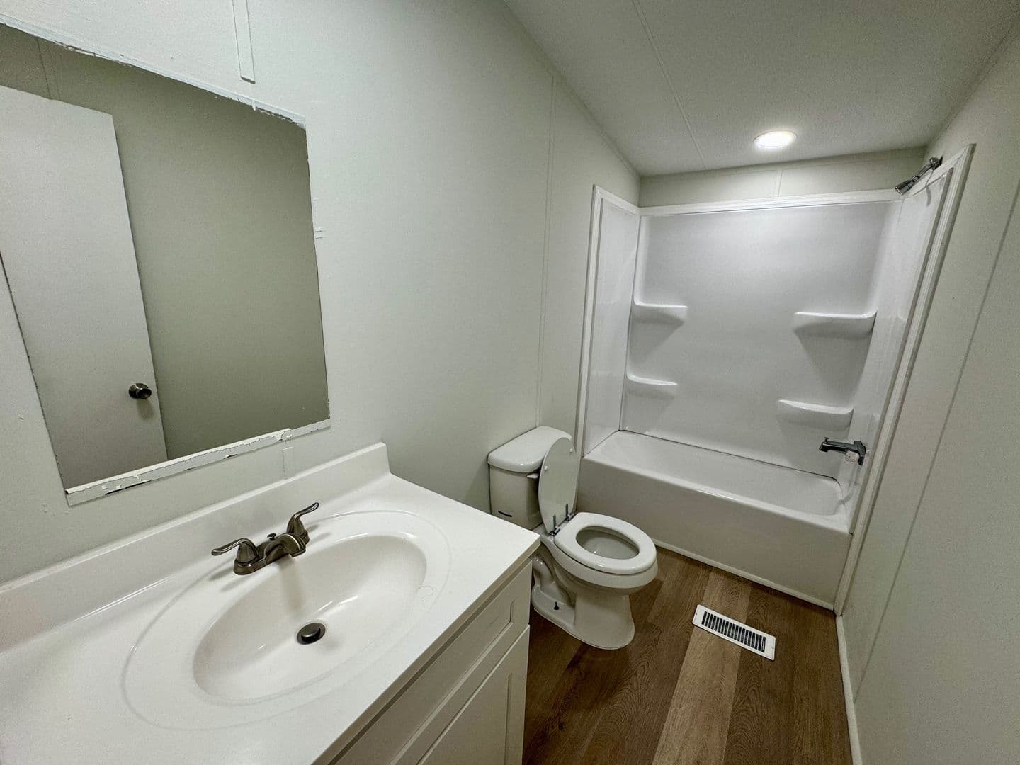 Conway Apartment: Wren Lane