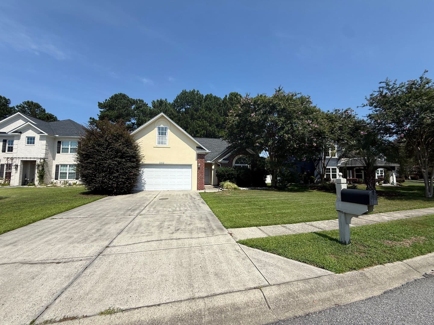 Myrtle Beach House: 2302 Clandon Dr
