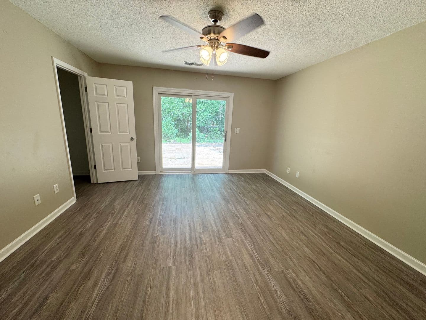 Conway House: 109 Hickory Drive