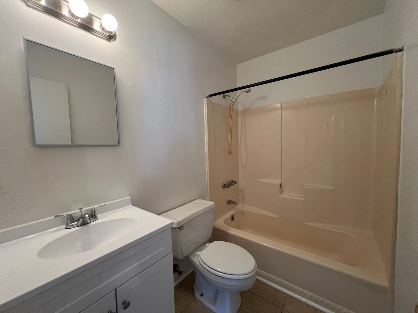 Myrtle Beach Apartment: 405 19th Ave. N.