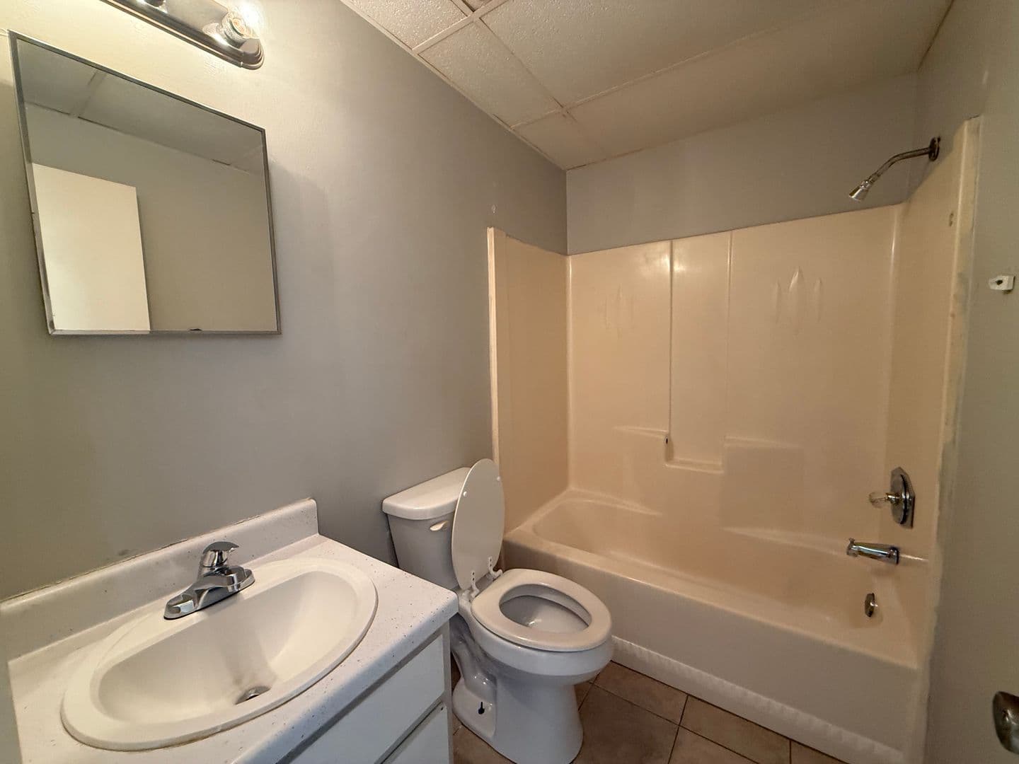 Myrtle Beach Apartment: 405 19th Ave. N.