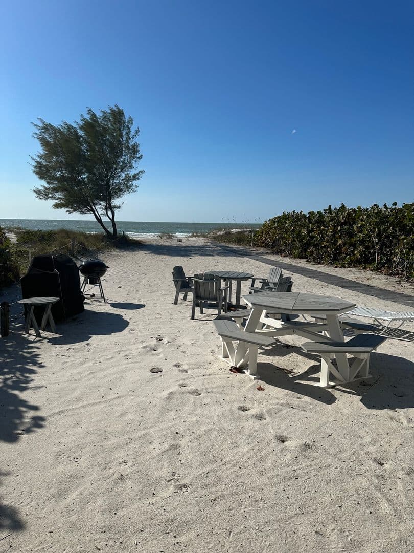 Indian Rocks Beach Apartment: 19804 Gulf Blvd.