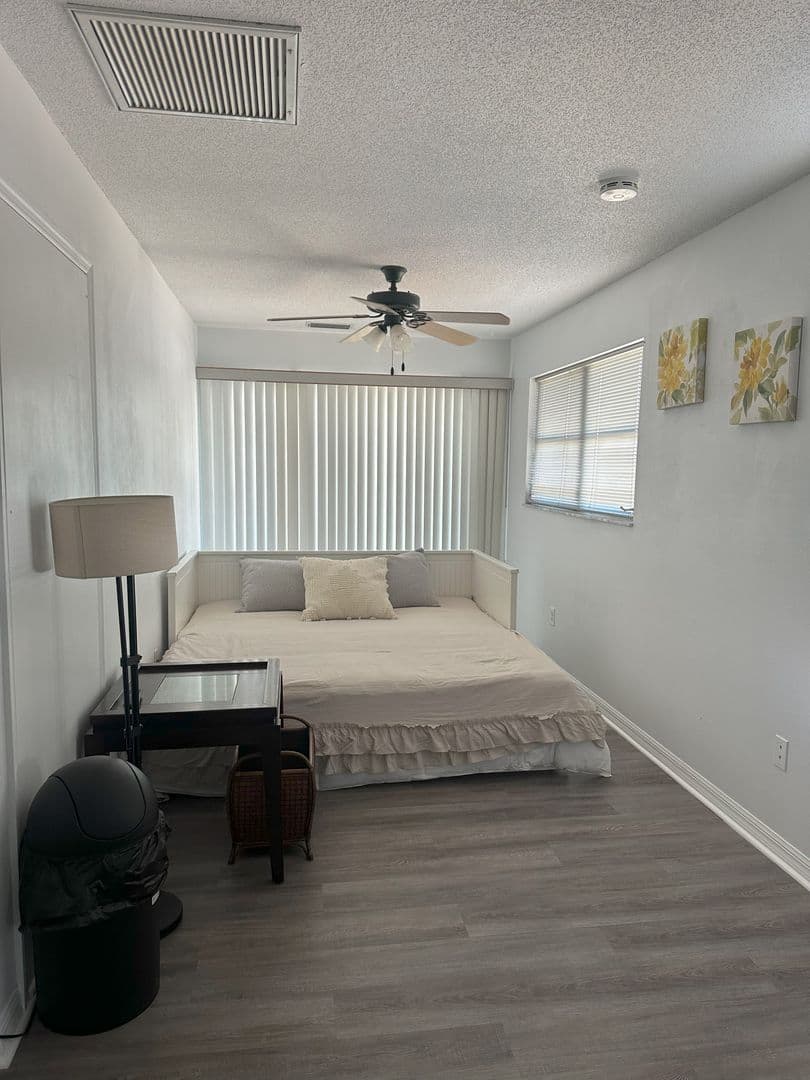 Indian Rocks Beach Apartment: 19804 Gulf Blvd.