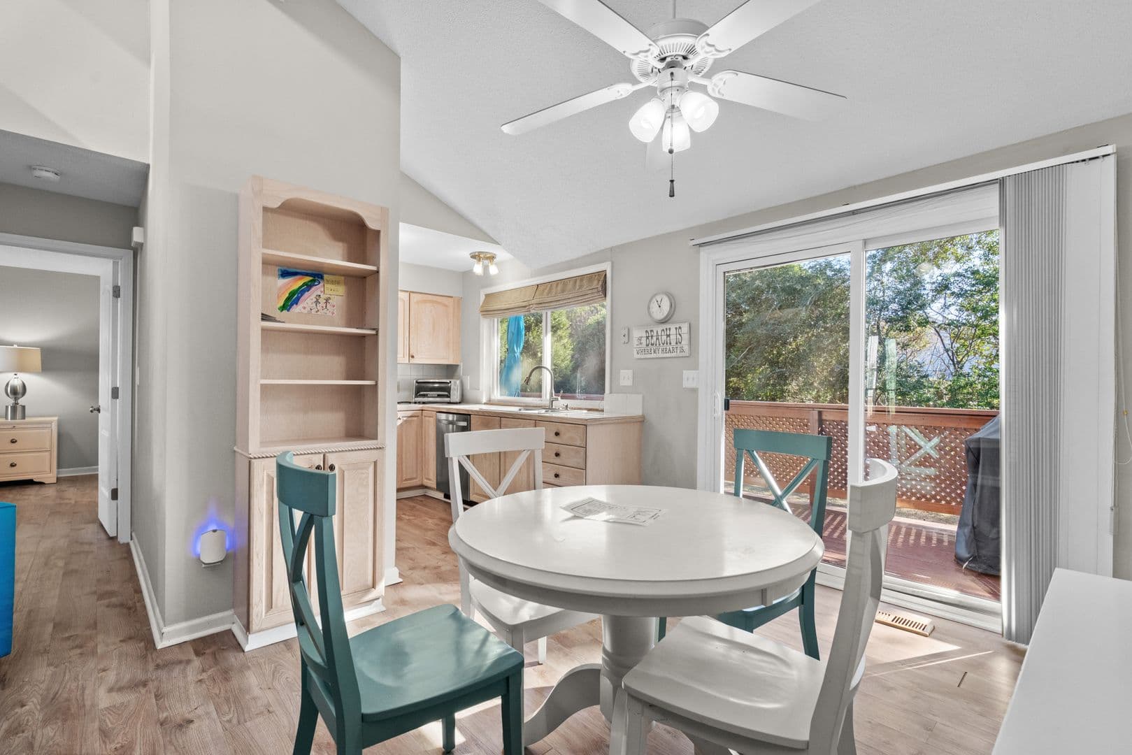 Surfside Beach House: 505 Plantation Drive